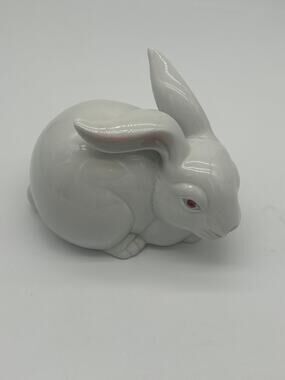 Fitz & Floyd White Porcelain Rabbit Figurine Red Eyes 1985 Hand Painted Bunny